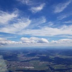 Flugwegposition um 13:19:14: Aufgenommen in der Nähe von Rottweil, Deutschland in 2224 Meter